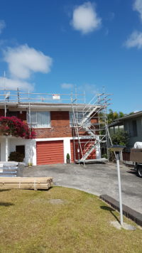 Roof Edge Protection - Tradehire Scaffolding